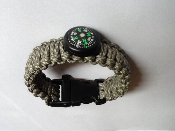 Bracelete de Sobrevivência com Bússola